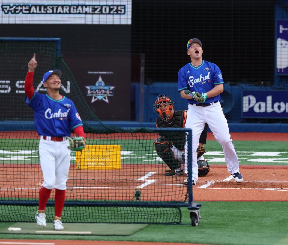 　ホームラン競争準決勝に勝利した牧（撮影・金田祐二）