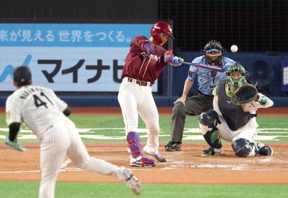 　２回、中前適時打を放つ宗山