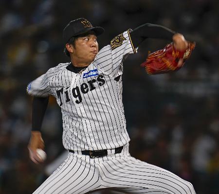 　完封で８勝目を挙げた阪神・才木＝甲子園