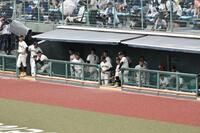 　タイブレークに備える崇徳ナイン