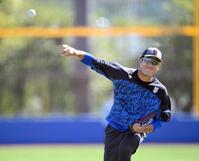 　試合前、キャッチボールをする藤浪（撮影・伊藤笙子）