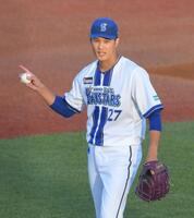 　１回、和田を３球で打ち取った藤浪（撮影・伊藤笙子）