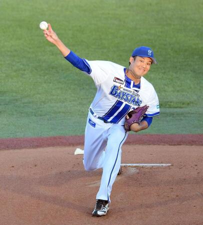 　移籍後初の実戦で力投する藤浪（撮影・伊藤笙子）