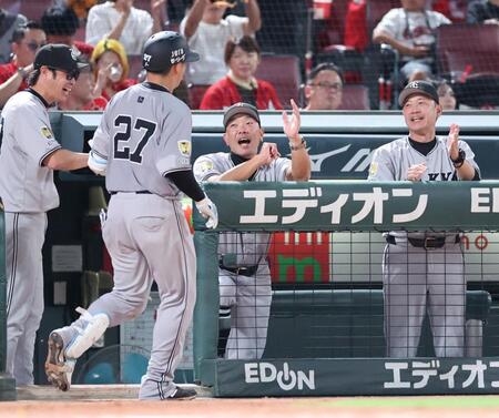 巨人・阿部監督　岸田の起用が的中「キャッチャーフライ落としたんで打って返してこいと言ったらホームラン」