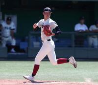 　２回、先制の２点適時二塁打を浴びた大阪桐蔭・森陽樹（撮影・中田匡峻）