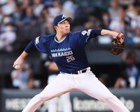 　８回から登板した田中（撮影・中島達哉）