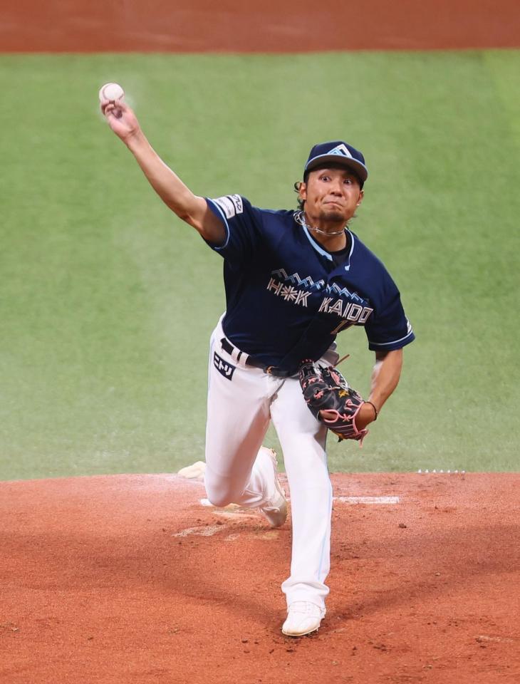 　１回、力投する伊藤（撮影・中島達哉）