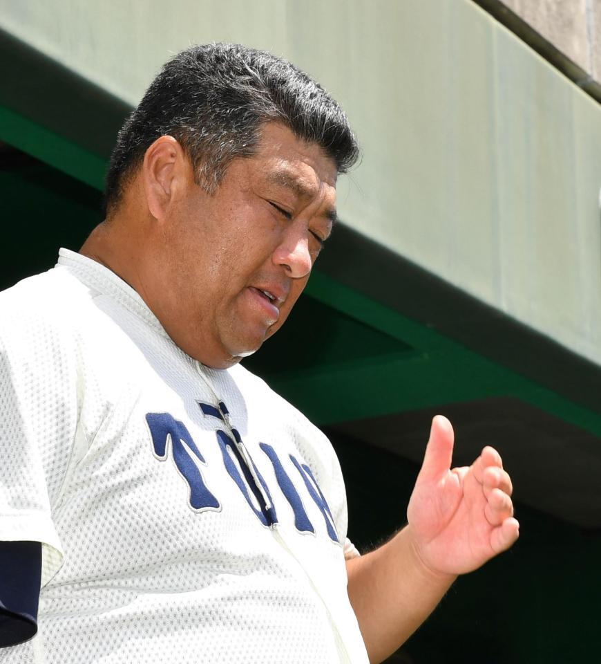 　東大阪大柏原に敗れ、甲子園出場を逃した大阪桐蔭・西谷浩一監督（撮影・中田匡峻）