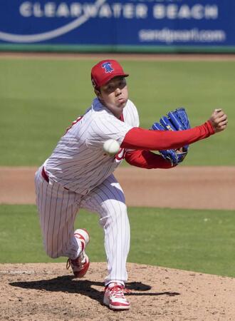 　ヤクルトと契約合意した青柳（共同）