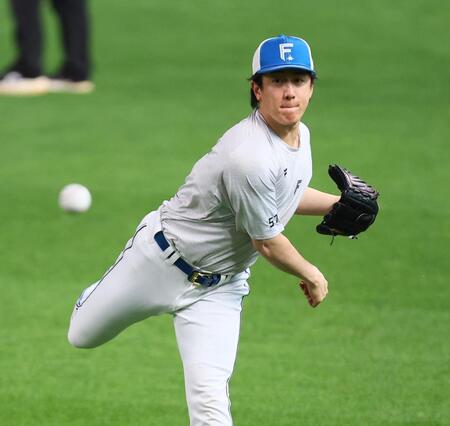 　調整する北山（撮影・中島達哉）