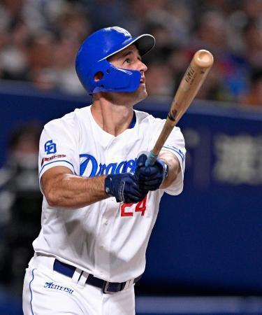 中８-５巨（２９日）　中日、４連敗で止める