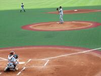 　バッテリーを組んだ田中と小林