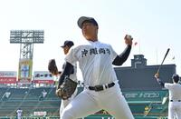 高校野球 甲子園練習が始まる 沖縄尚学がトップで登場 2年生の