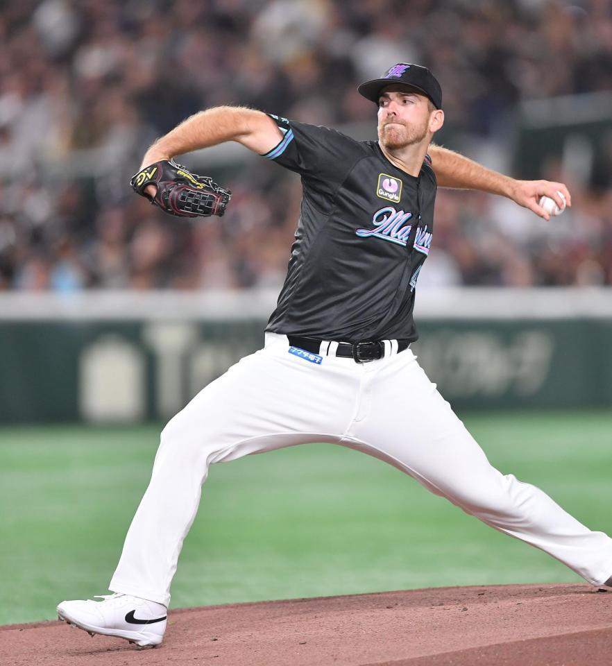 　力投するサモンズ（撮影・開出牧）