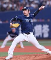 　オリックス打線を相手に力投する加藤貴（撮影・立川洋一郎）