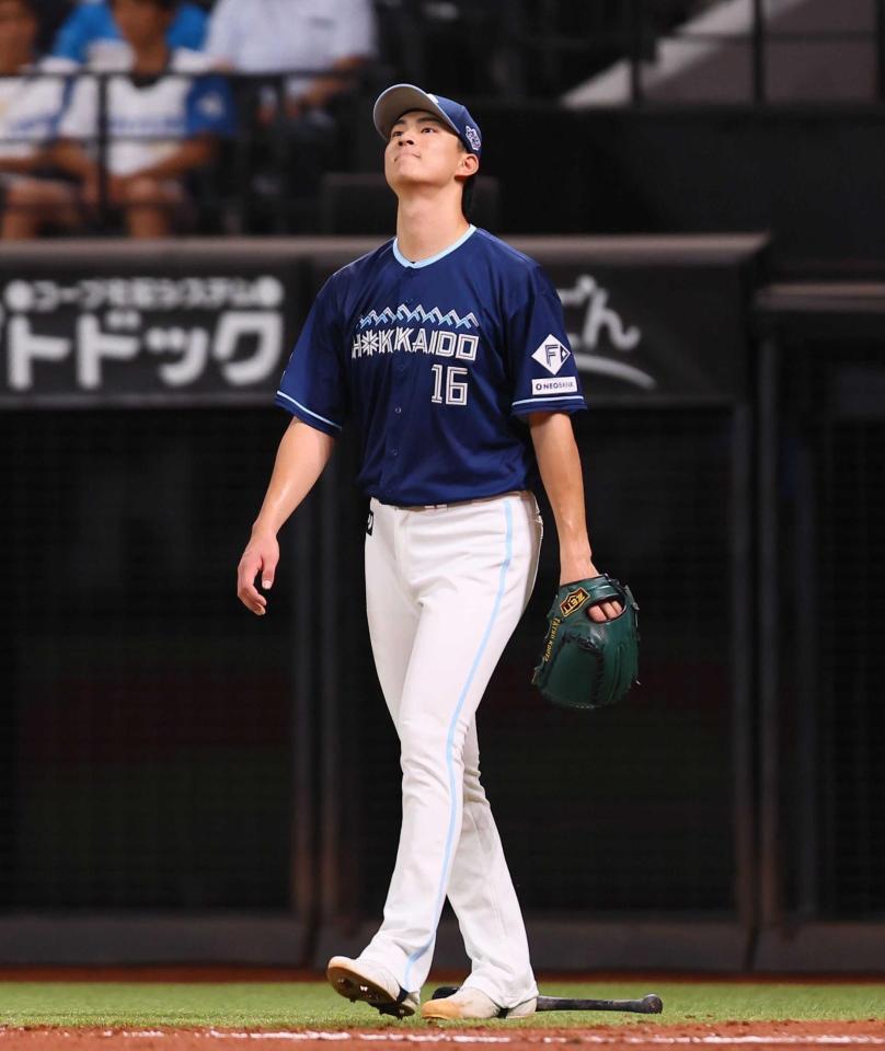 　４回、山川に適時打を許した達（撮影・中島達哉）