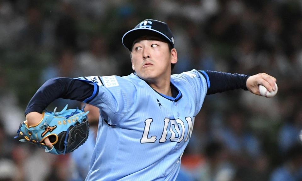 　ロッテ打線を相手に力投する隅田（撮影・佐藤厚）