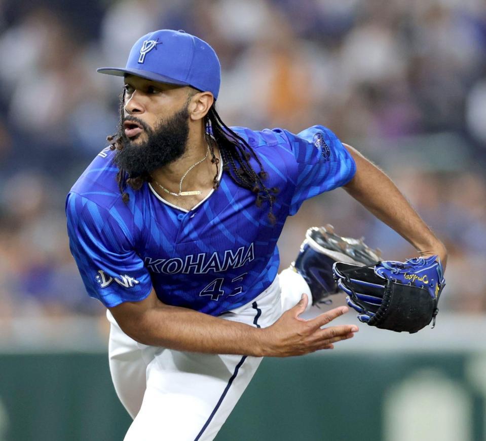 　巨人戦に登板し力投するジャクソン（撮影・西岡正）