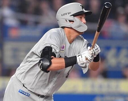 ロッテ　安田が１プレーで２失策　ピンチ拡大、先制点献上