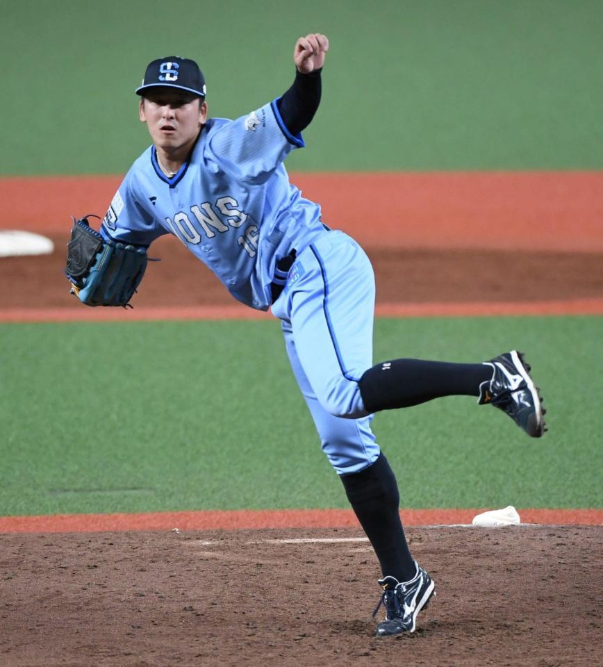 　ロッテ打線を相手に力投する隅田（撮影・佐藤厚）