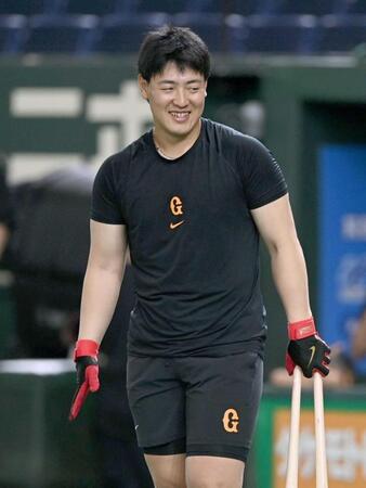 巨人・岡本　柵越え１１発！東京Ｄで試合前練習に参加　３日に２軍で実戦復帰へ　状態良ければ８月中旬にも１軍復帰