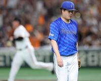 　９回、若林にサヨナラ打を打たれた伊勢（撮影・吉澤敬太）