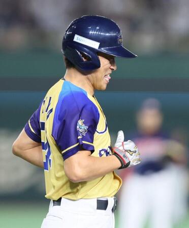 　５回、二ゴロに倒れた桧山進次郎氏（撮影・石井　剣太郎）