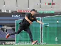 　１軍に合流し練習する田中将（撮影・吉澤敬太）