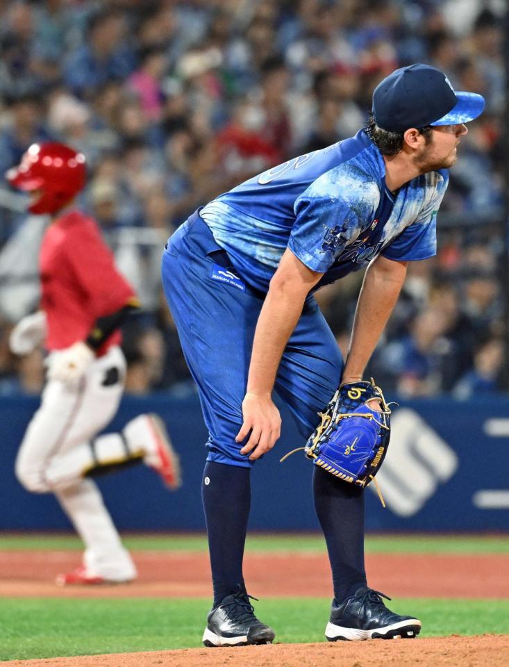 　５回、二俣に２ランを浴びたバウアー