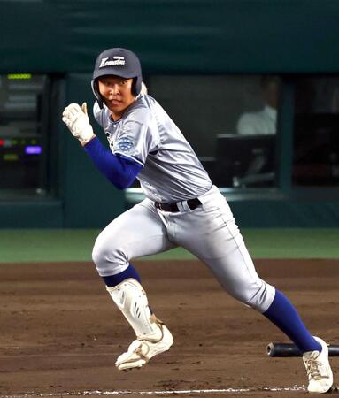　８回、小松大谷・田西は遊ゴロに倒れる