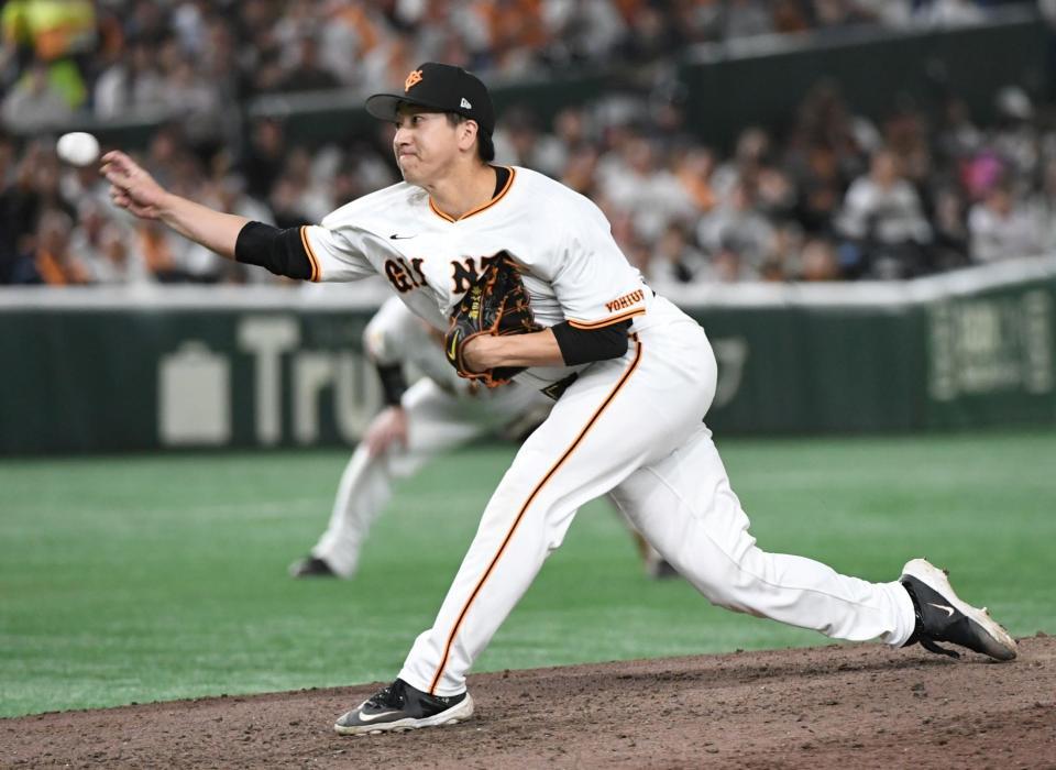 　８回、３番手で登板し三者凡退に抑えた大勢（撮影・佐藤厚）