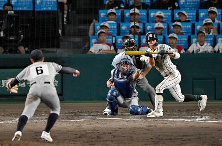 　タイブレークの１２回、伊藤の投前バントが失策を誘いサヨナラとなる。投手田口、捕手青木