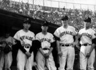 　現役時代のブルームさん(右から２人目）＝１９６２年