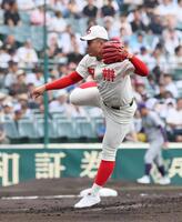 　先発し力投する智弁和歌山・渡辺颯人（撮影・石井剣太郎）
