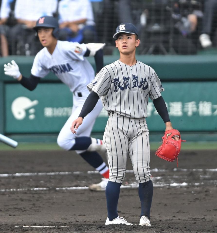 敦賀気比は3年ぶり夏白星ならず 選抜王者・横浜に奇襲先発も通じず
