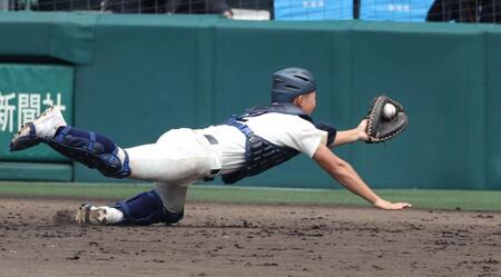 先制２ランに延長十回はダイビングキャッチ　西日本短大付・山下が攻守で躍動「原が厳しい中で投げ抜いてくれていた。少しでも助けられるように」