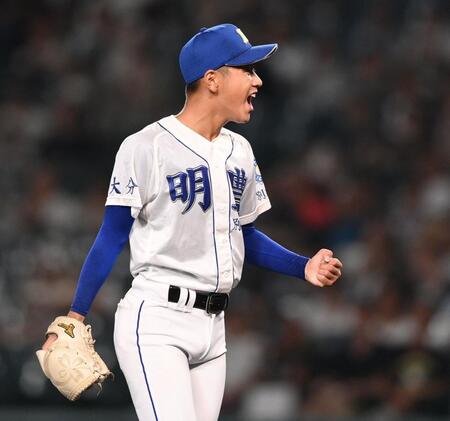 　市船橋に勝利し、ほえる明豊・寺本悠真（撮影・西田忠信）