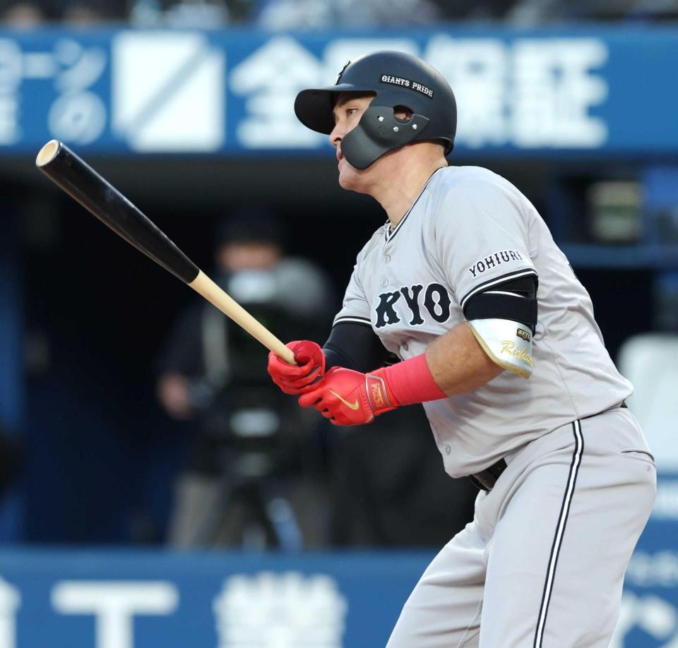 　１回、２点打を放つリチャード