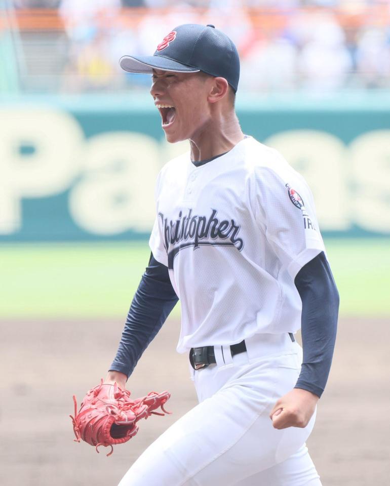 　５回、得点を許さず投げ終え吠える聖隷クリストファー・高部陸（撮影・石井剣太郎）