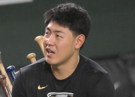 巨人・岡本　２軍戦出場も１打席で交代　阿部監督「実戦に入ると何かしらの支障は出るだろうなと」