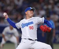 　復帰登板を、１回無失点で終えた松山（撮影・市尻達拡）