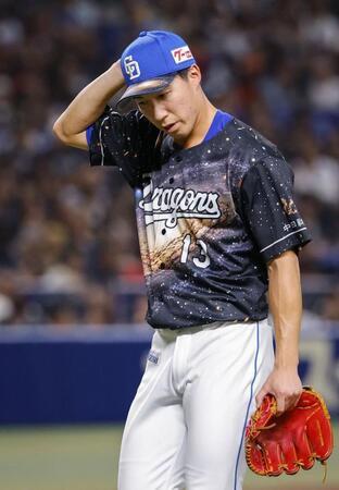 　８回途中、降板する橋本