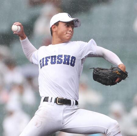 県岐阜商が逆転勝ち　節目の夏甲子園４０勝目、０９年以来１６年ぶり選手権白星　２年生エース柴田が３失点完投