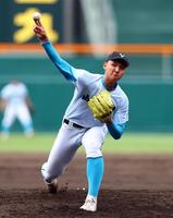 　先発し力投する山梨学院・菰田陽生（撮影・山口登）