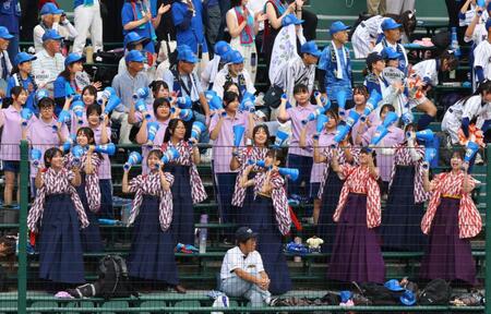 　声援を送る健大高崎の応援団（撮影・山口登）