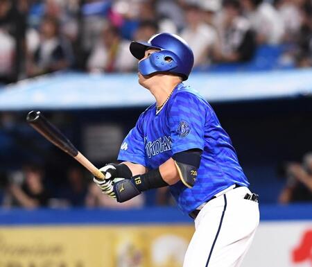 　３回、逆転２ランを放った蝦名（撮影・園田高夫）