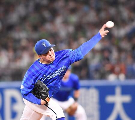 　力投する東（撮影・園田高夫）