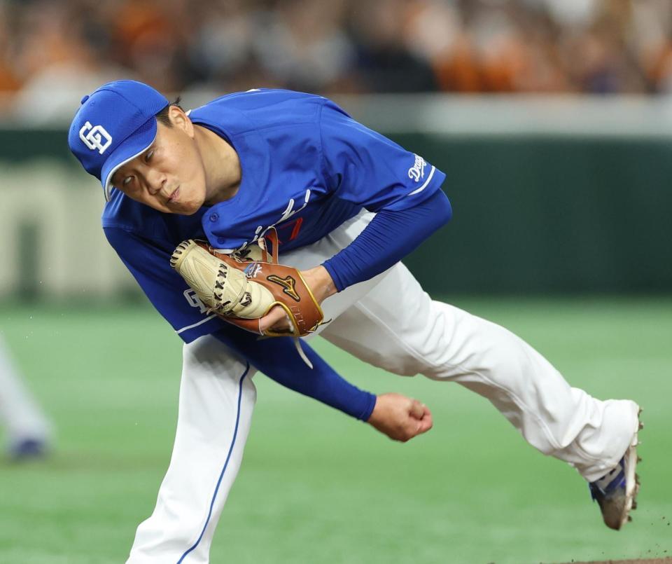 　力投する柳（撮影・金田祐二）