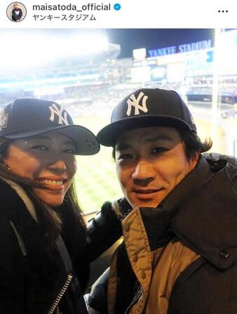 ヤンキースタジアムで。２４年１０月３０日付の里田まいのインスタグラム＠ｍａｉｓａｔｏｄａ＿ｏｆｆｉｃｉａｌより