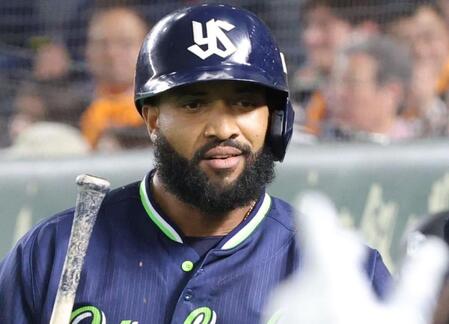 ヤクルト・サンタナが右肘手術　再来日予定なく今季絶望的